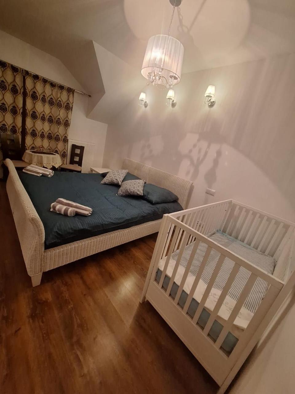 Villa Varzob Warsaw Ngoại thất bức ảnh