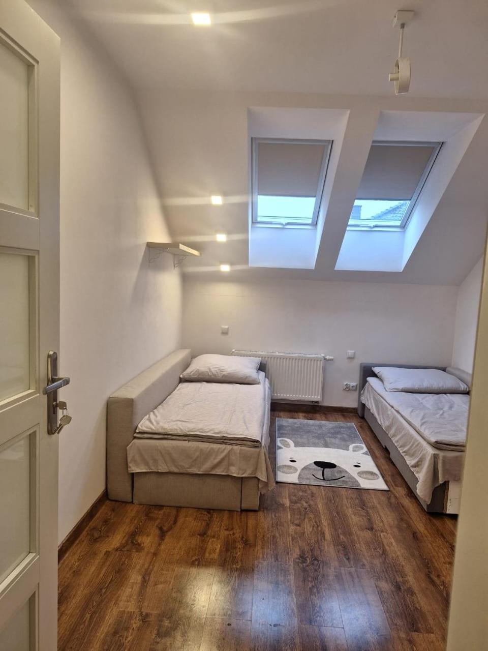 Villa Varzob Warsaw Ngoại thất bức ảnh