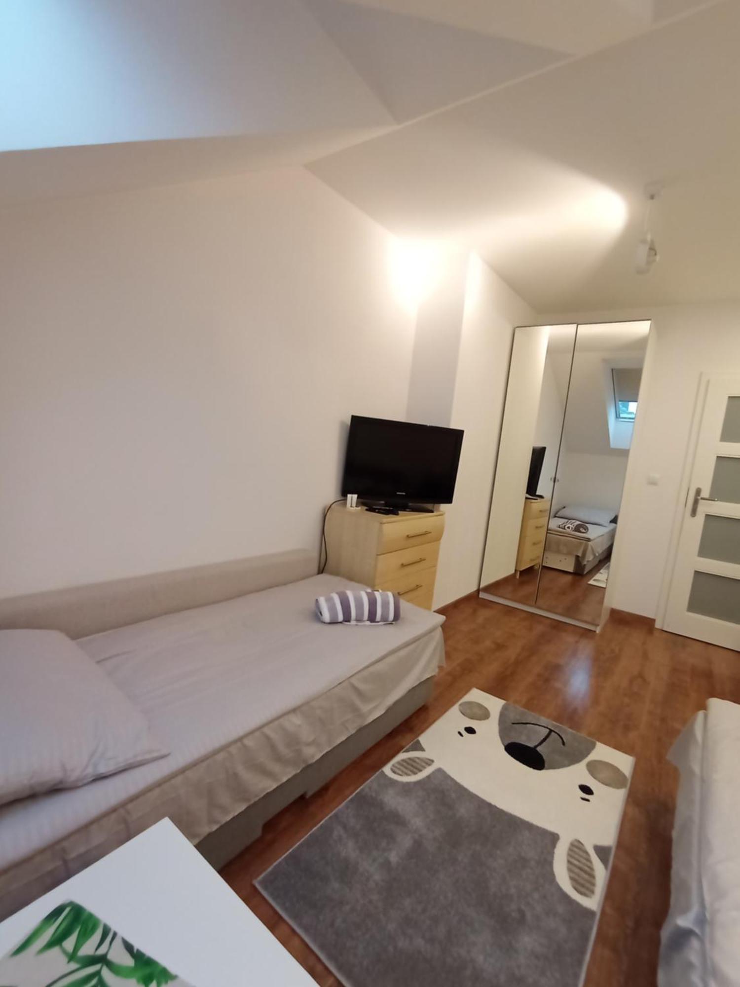 Villa Varzob Warsaw Ngoại thất bức ảnh