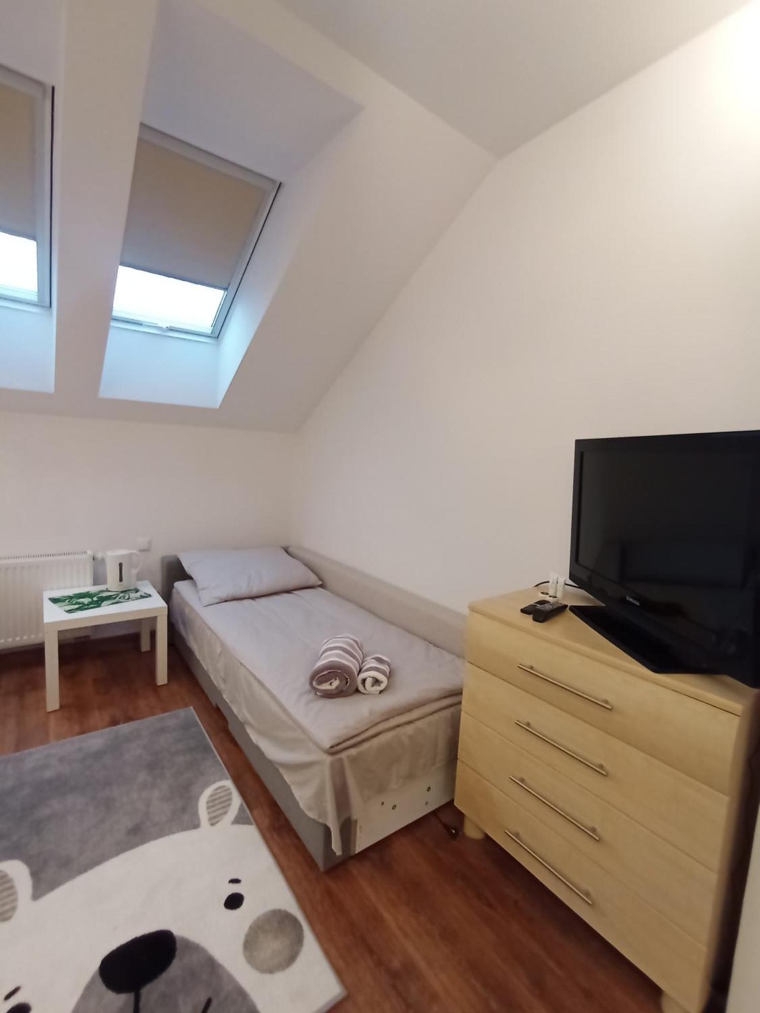 Villa Varzob Warsaw Ngoại thất bức ảnh