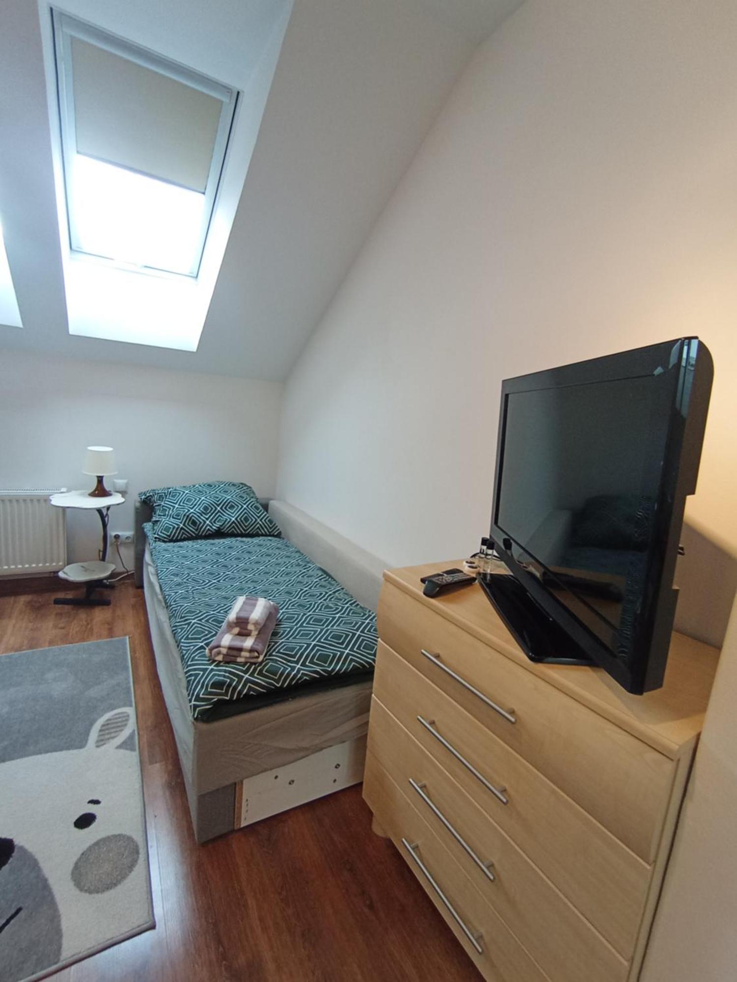 Villa Varzob Warsaw Phòng bức ảnh